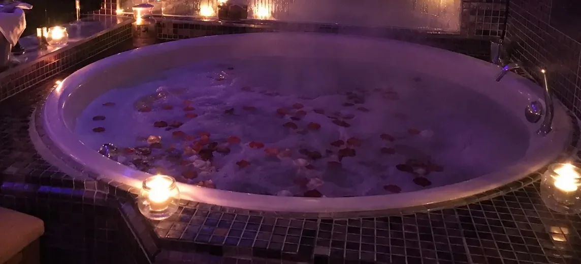 Jakuzili vip oda — Lila Spa, Bayrampaşa misafirlerine hizmet veren salon